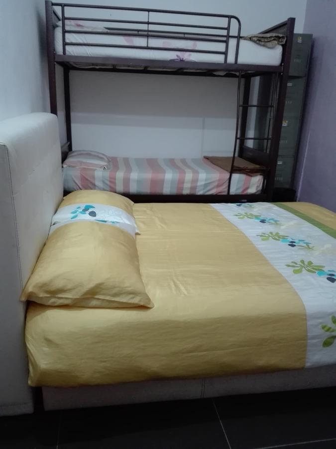 Tonight Hotel Hostel George Town Exterior photo