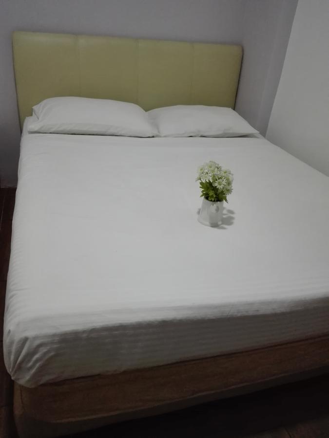 Tonight Hotel Hostel George Town Exterior photo